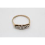 9ct gold & platinum antique three stone diamond ring (1.5g) size N