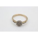9ct gold diamond snowflake ring (2.5g) Size P