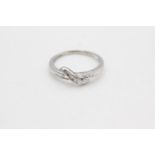 9ct white gold diamond crossover ring (1.5g) Size O