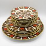 Royal Crown Derby 1128 pattern 11x 6" saucers, 7x 9" plates and 1x 11" plate