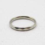 18ct white gold wedding band 2.5g Size N