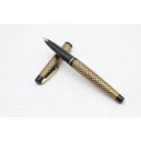 Vintage SHEAFFER Lady Sheaffer Black & Gold FOUNTAIN PEN w/ 14ct Gold Nib