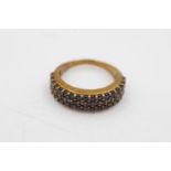 9ct gold half eternity ring with three rows of sapphire stone (3.6g) Size N