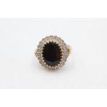9ct gold sapphire & diamond halo ring (5.7g) Size P