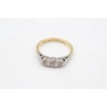 18ct gold diamond three stone cathedral setting ring (2.5g) Size I