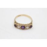 9ct gold ornate gypsy set ring with clear gemstone & amethyst (2.7g) Size T