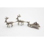 Vintage .800 CONTINENTAL SILVER Miniature Reindeer & Sledge Ornament (25g)