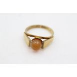 9ct gold agate solitaire ring (2.8g) size O