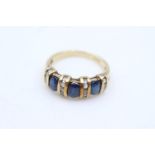 9ct gold sapphire & white sapphire dress ring (3.1g) size N