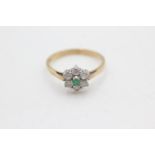 9ct gold emerald & clear gemstone halo set ring (2g) size P