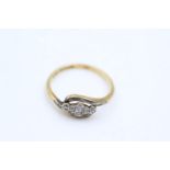 18ct gold diamond trilogy twist ring (2.3g) size N