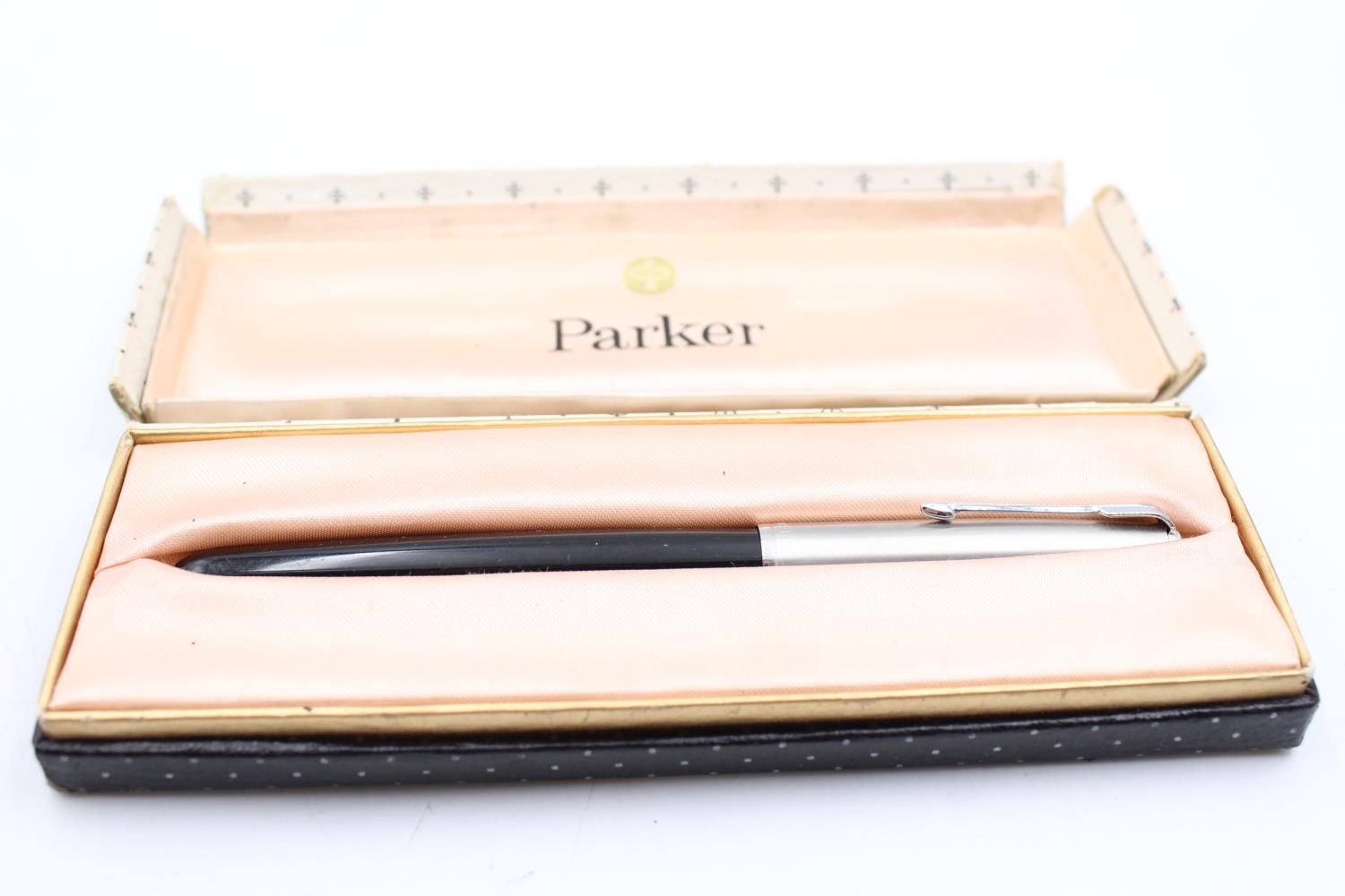 Vintage PARKER 51 Black FOUNTAIN PEN w/ Brushed Steel Cap WRITING Boxed