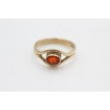 9ct gold red paste solitaire set ring (2.6g) size N