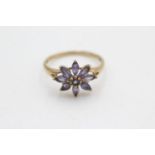 9ct gold tanzanite floral set ring (2.6g) size S