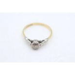 18ct gold diamond solitaire ring (2g) size O