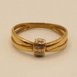 18ct gold and diamond ring size M 2g