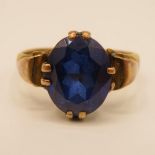 9ct gold and synthetic sapphire ring size R 4g