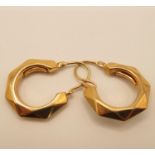 Pair of 9ct gold earrings 1.7g