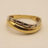18ct gold and diamond twist ring 2.6g size N