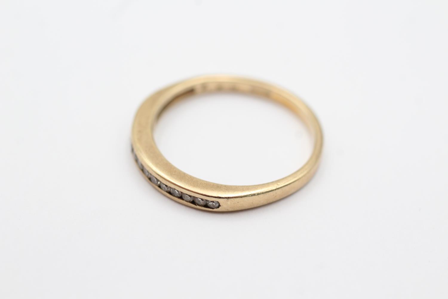 9ct gold diamond half eternity ring (1.6g) size M - Image 2 of 4