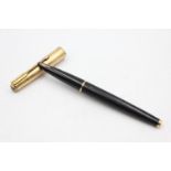 Vintage PARKER 61 Black FOUNTAIN PEN w/ Rolled Gold Cap WRITING