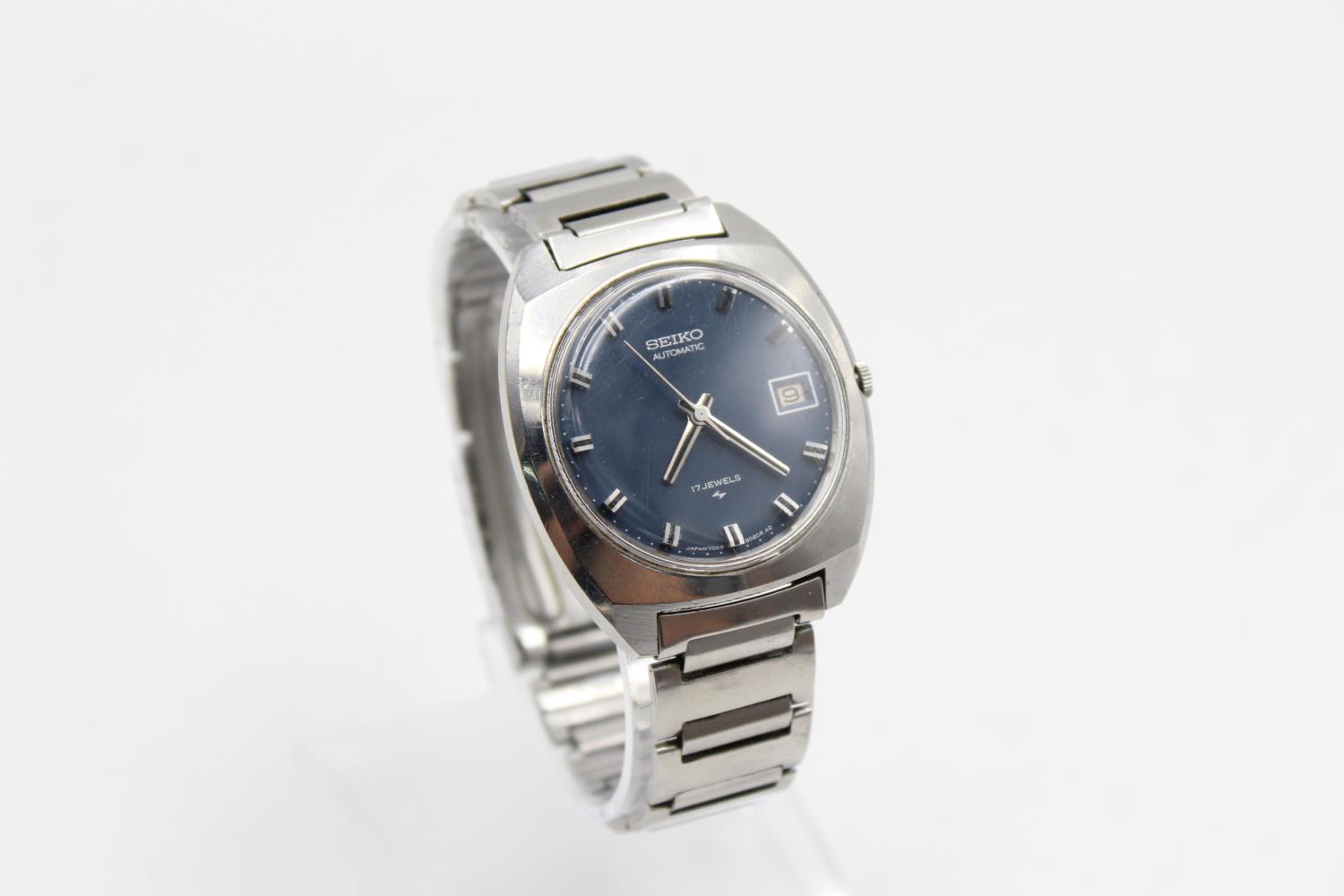 Vintage Gents SEIKO Blue Dial WRISTWATCH Automatic WORKING Ref. 7005-8042  Vintage Gents SEIKO Blu