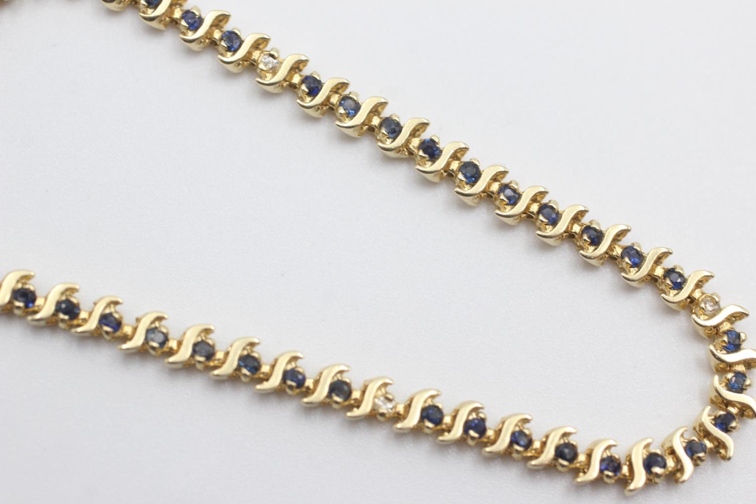 14ct gold vintage saphire & diamond stylised tennis bracelet (7.3g) - Image 3 of 4