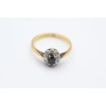 14ct gold diamond framed sapphire halo ring (3.2g) size Q