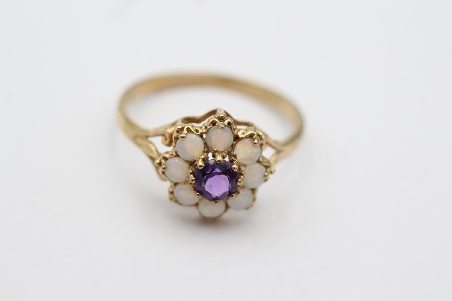 9ct gold opal framed amethyst floral set ring (2.2g) size R