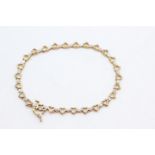 9ct gold diamond set heart chain link panel bracelet (4.6g)