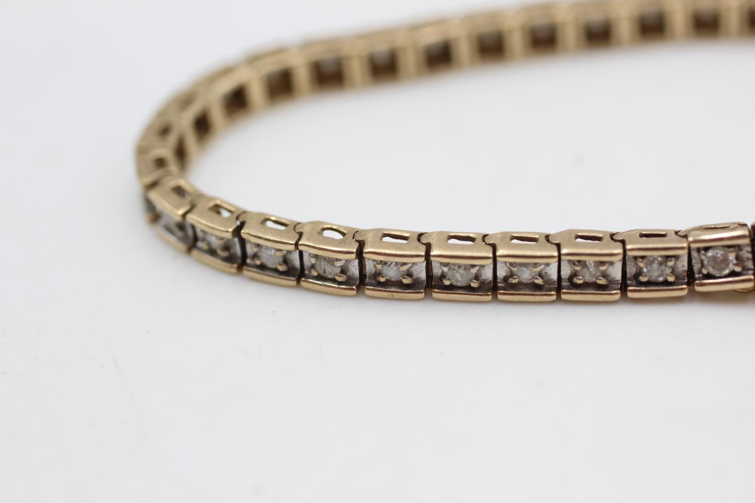 9ct gold vintage diamond panel bracelet (9.8g) - Image 3 of 5