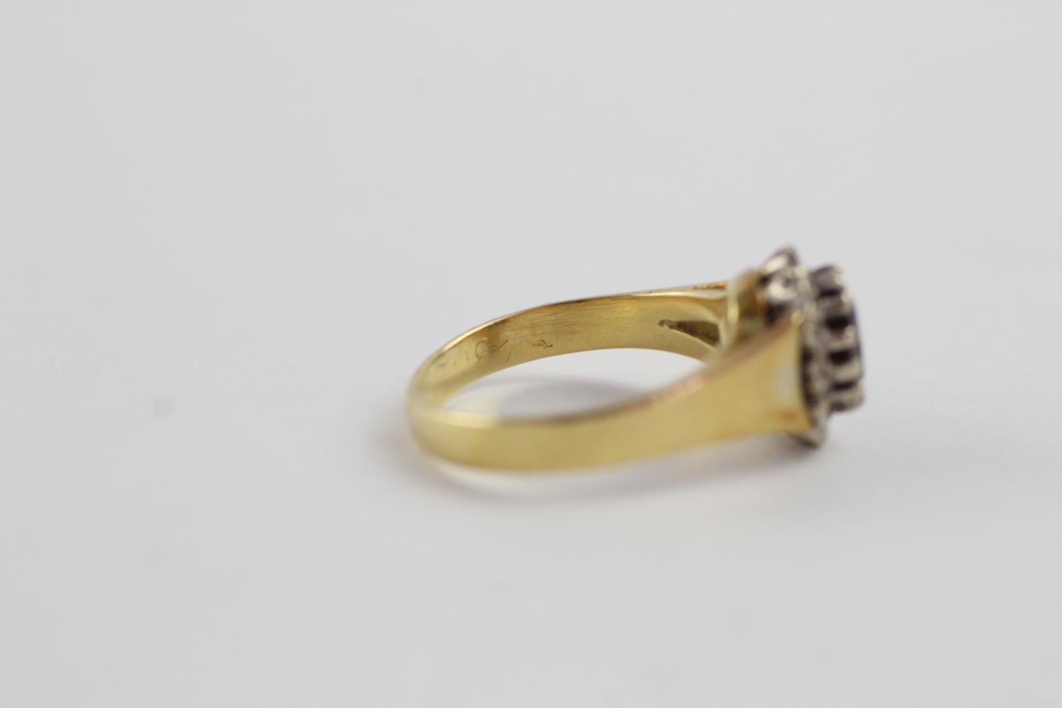 18ct gold garnet & diamond halo ring (4.8g) size N - Image 5 of 8