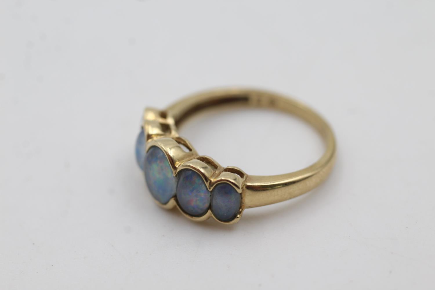 9ct gold opal five stone ring (2.5g) size N - Image 2 of 5