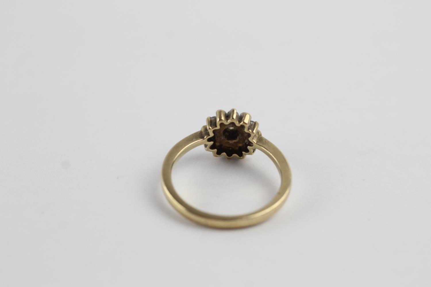 9ct gold diamond ring (2.7g) size N - Image 6 of 7