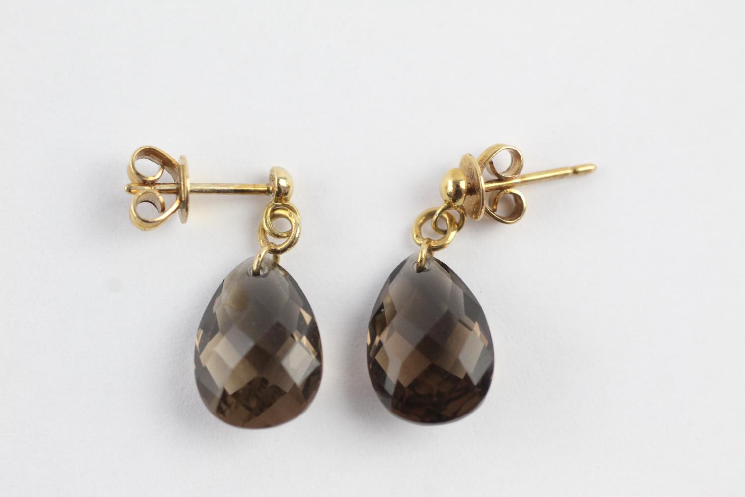 9ct gold faceted smoky quartz drop stud earrings (2.2g) - Image 4 of 5