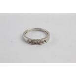 9ct white gold diamond channel set ring (2.9g) size P