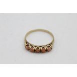 9ct gold coral five stone ring (1.3g) size M