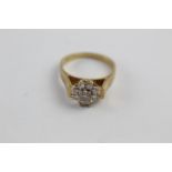 18ct gold diamond cluster ring (4.3g) size M