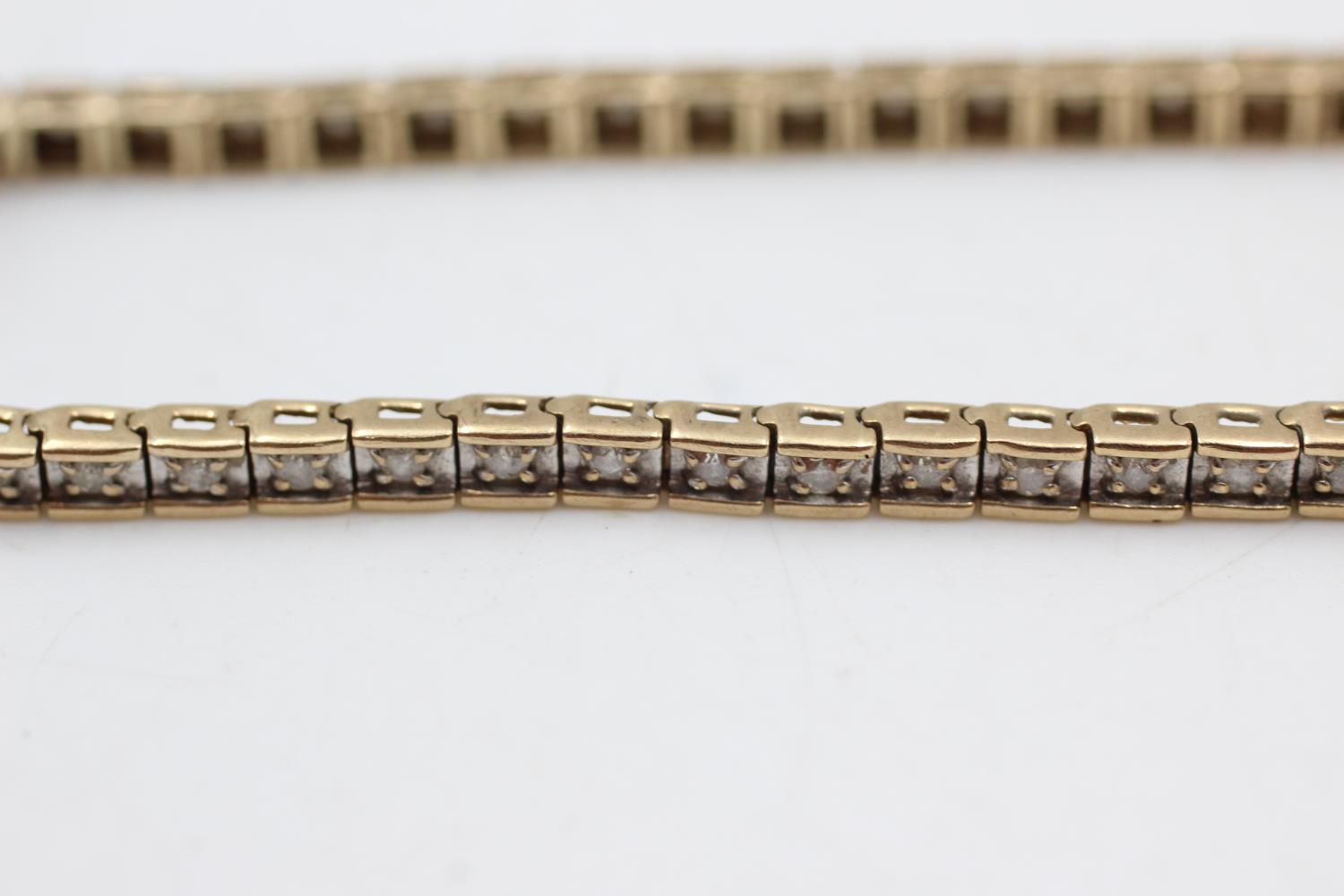 9ct gold vintage diamond panel bracelet (9.8g) - Image 4 of 5