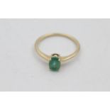 9ct gold emerald solitaire ring (1.8g) size Q