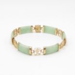 14ct gold and jadeite Chinese style bracelet 16cm long 11.7g