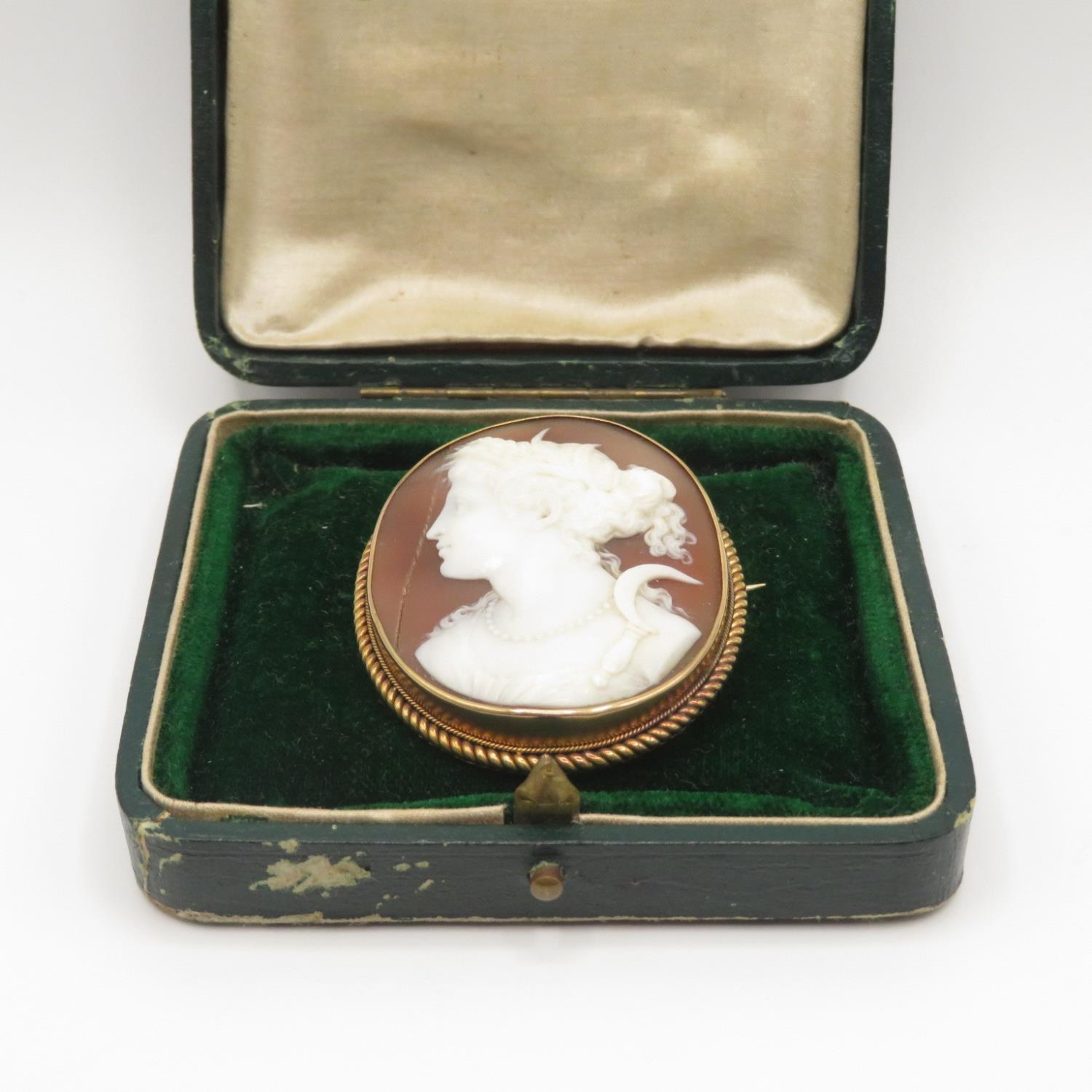 15ct boxed cameo brooch with glass back mid-Victorian 25.2g - Bild 4 aus 4