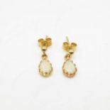 18ct gold and opal earrings boxed 1.8g