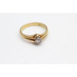 18ct gold vintage diamond solitaire ring (4.8g) Size S