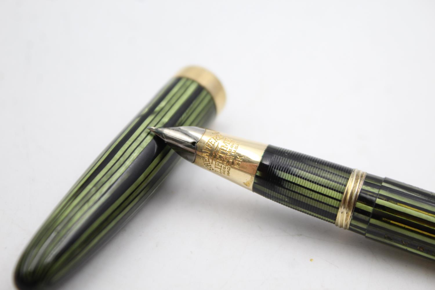 Vintage SHEAFFER Triumph Tuckaway Green FOUNTAIN PEN w/ 14ct Gold Nib WRITING - Bild 2 aus 6