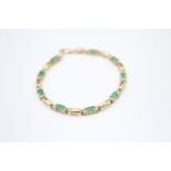 9ct gold emerald & diamond tennis bracelet (6g)