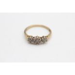 9ct gold diamond dress ring (1.8g) Size N