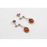 9ct gold amber drop earrings (2.1g)