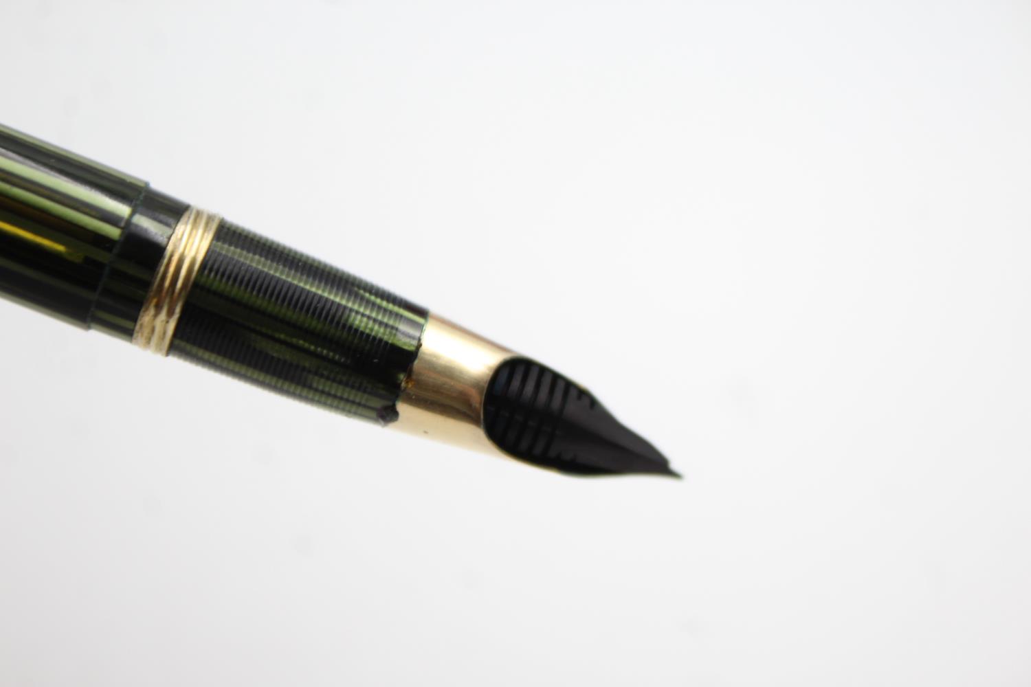 Vintage SHEAFFER Triumph Tuckaway Green FOUNTAIN PEN w/ 14ct Gold Nib WRITING - Bild 4 aus 6