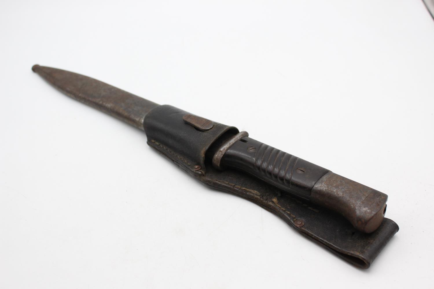 WW2 GERMAN K98 Bayonet w/ Scabbard & Frog Blade Marked GEBR.HELLER Length - 41cm In vintage - Image 6 of 6